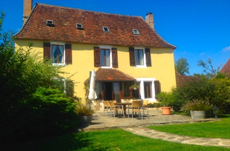 Trail Running Holidays in Dordogne, France - The Farmhouse