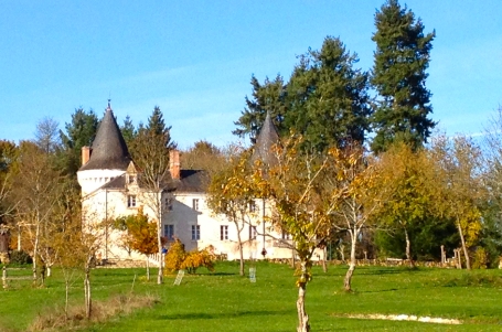 Trail Running Holidays in Dordogne, France - The local chateau